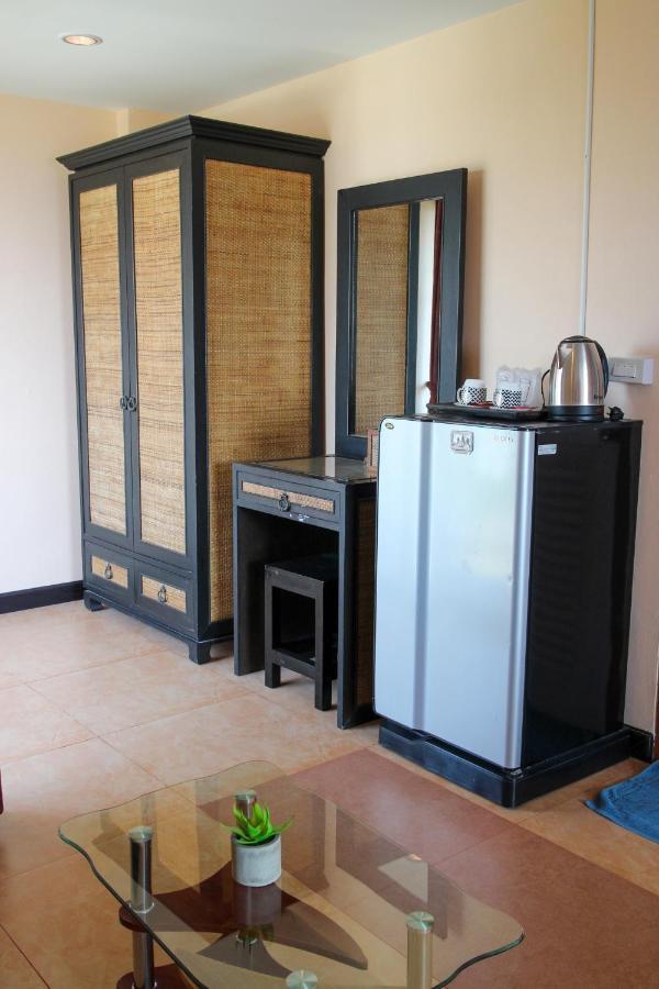 Spa pensión Jomtien Exterior foto