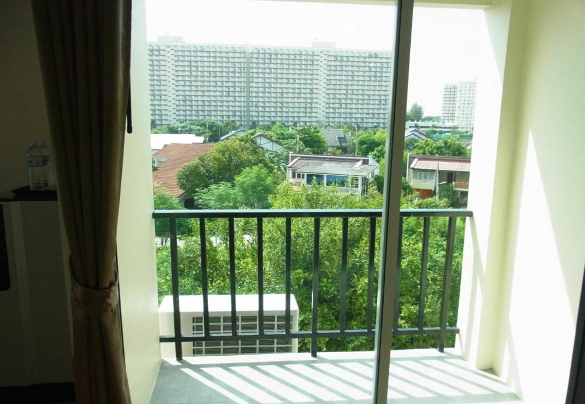 Spa pensión Jomtien Exterior foto